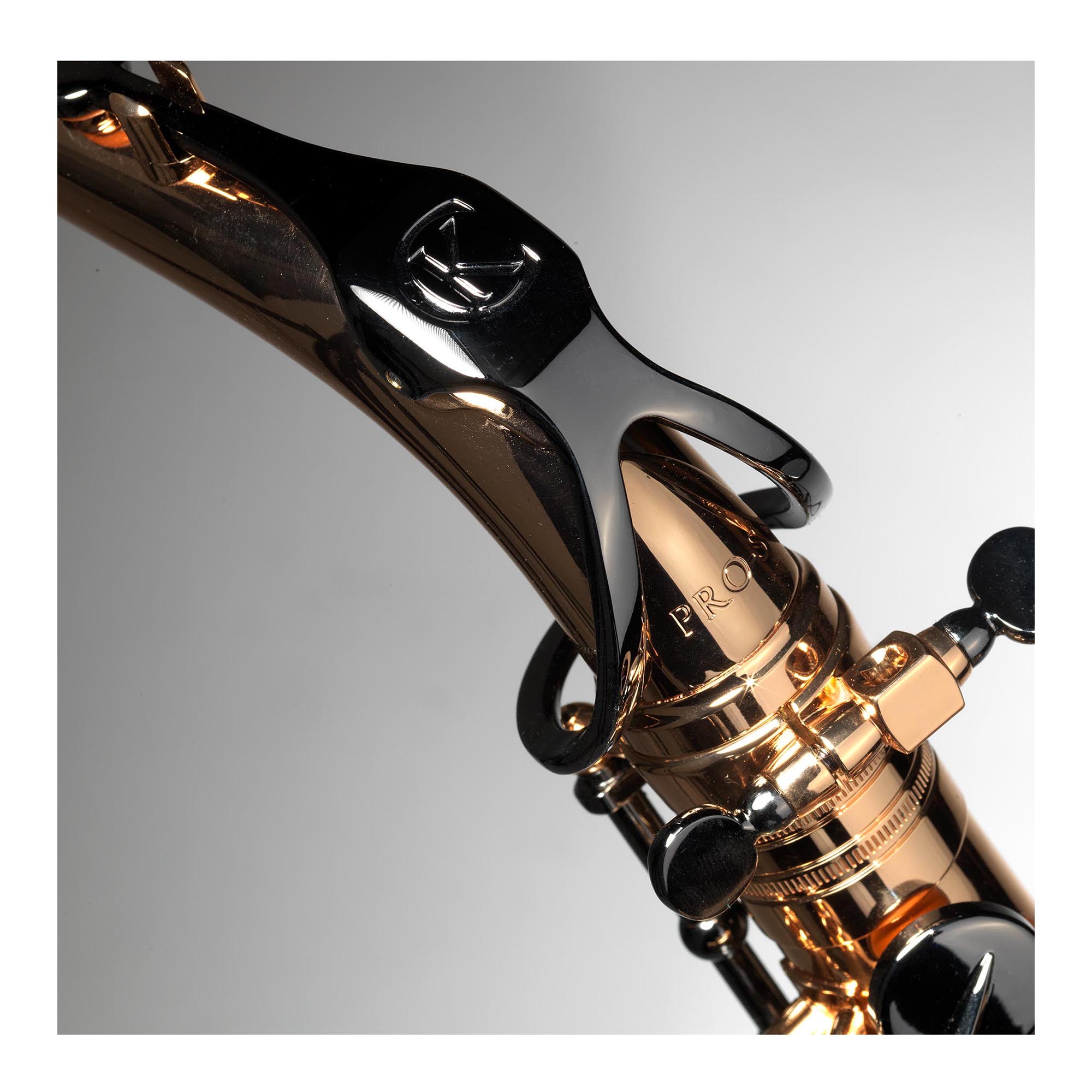Cora King Pro Series Baño Oro Llaves Black-N Saxofón Alto/Big Bell - Imagen 5