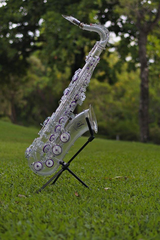 Vibrato – The Nude III – Saxofón Tenor - Imagen 3