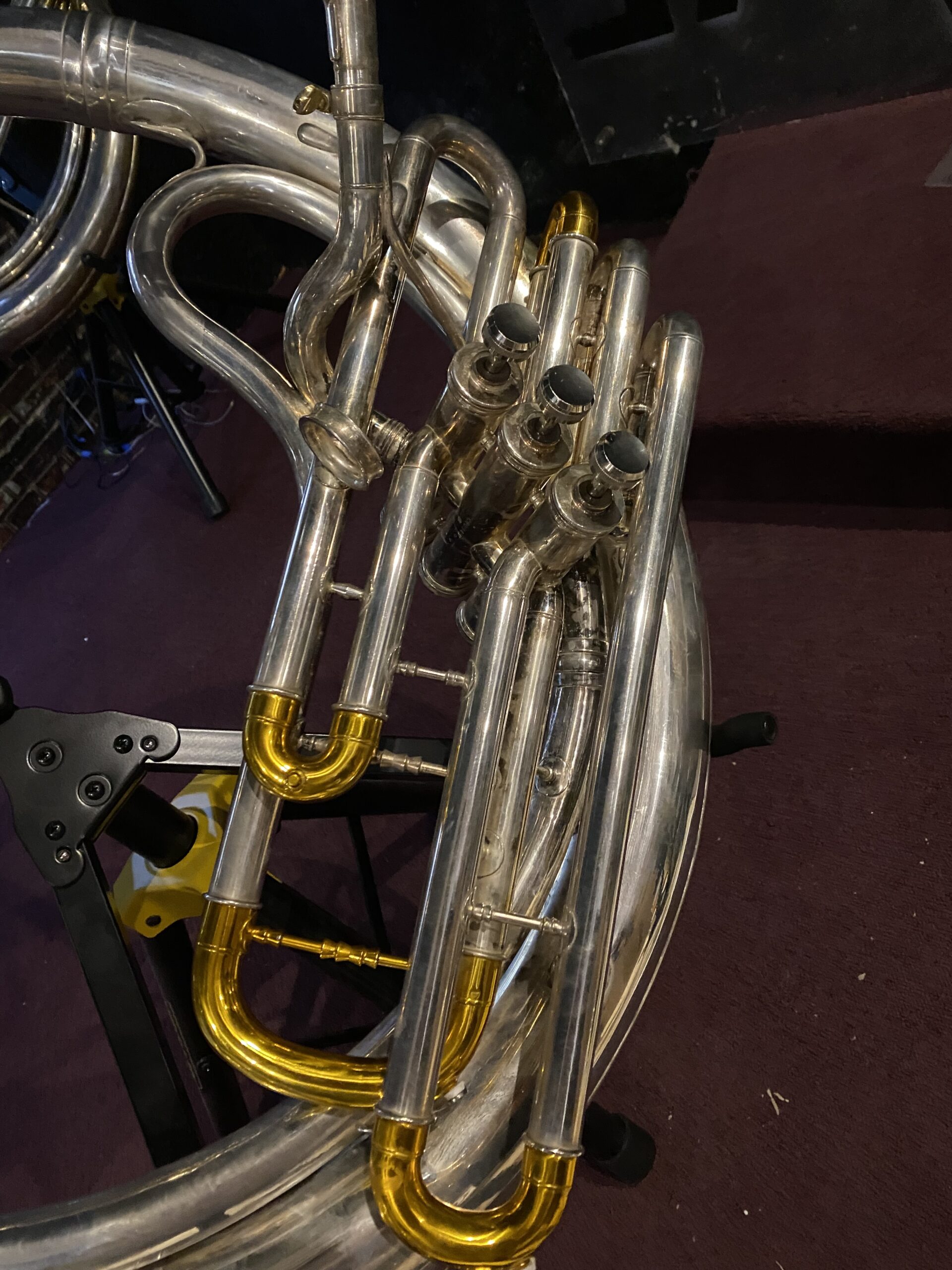 Tuba Conn 14K Restaurada Baño de plata con bombas en dorado - Imagen 4
